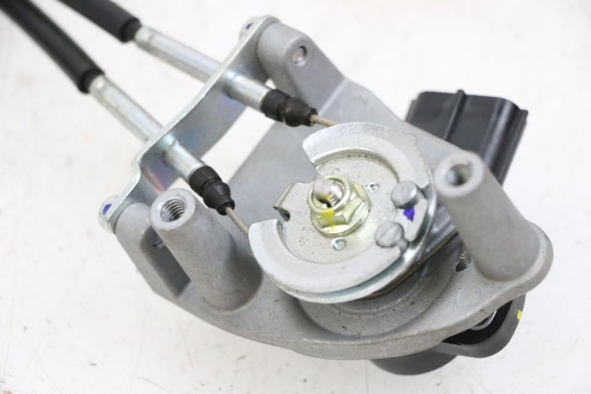 photo de ACCELERATORE YAMAHA NEO'S CORE 1 (2022 - 2026) - Marcature e riferimenti originali