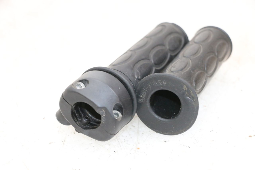 photo de ACCELERATORE YAMAHA NEO'S NEOS 2T 50 (1998 - 2007) - Vista d'insieme del prodotto