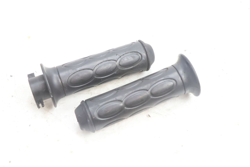 photo de ACCELERATORE YAMAHA NEO'S NEOS 2T 50 (1998 - 2007) - Altra angolazione