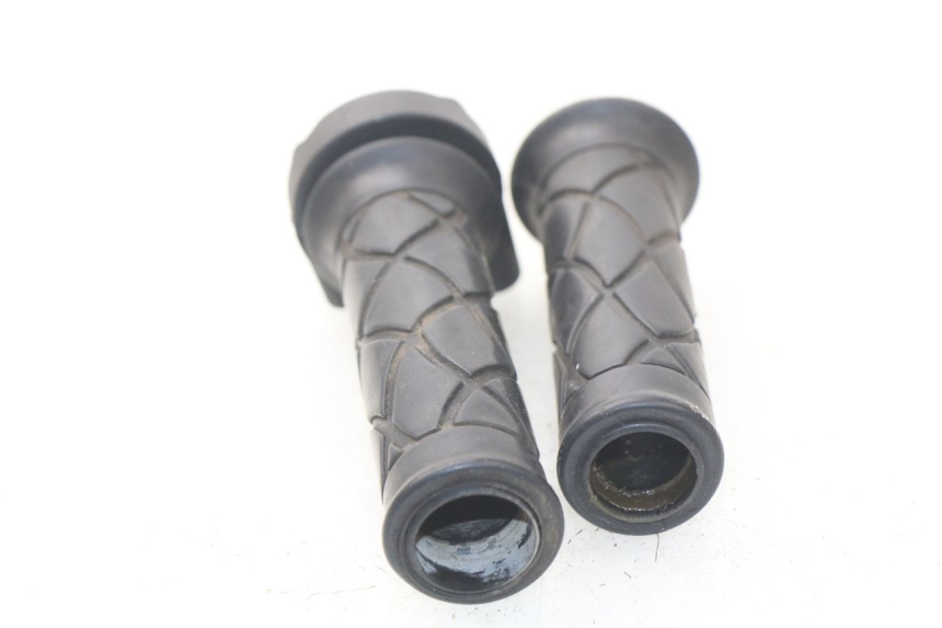 photo de Manopola dell'acceleratore YAMAHA NEOS NEO'S 4T 50 (2008 - 2016) - Zoom sullo stato d'uso