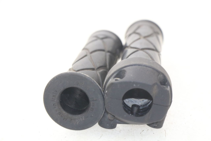 photo de Manopola dell'acceleratore YAMAHA NEOS NEO'S 4T 50 (2008 - 2016) - Altra angolazione