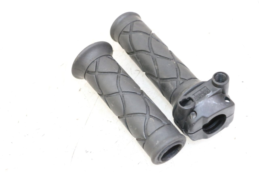 photo de Manopola dell'acceleratore YAMAHA NEOS NEO'S 4T 50 (2008 - 2016) - Dettaglio del componente