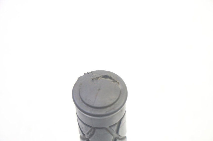 photo de Manopola dell'acceleratore YAMAHA NEOS NEO'S 4T 50 (2008 - 2016) - Primo piano tecnico