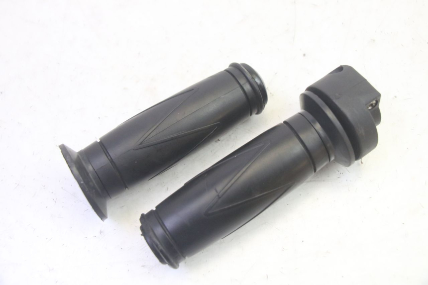 photo de ACCELERATORE JM MOTORS OLDIES GT 4T 50 (2018 - 2025) - Primo piano tecnico