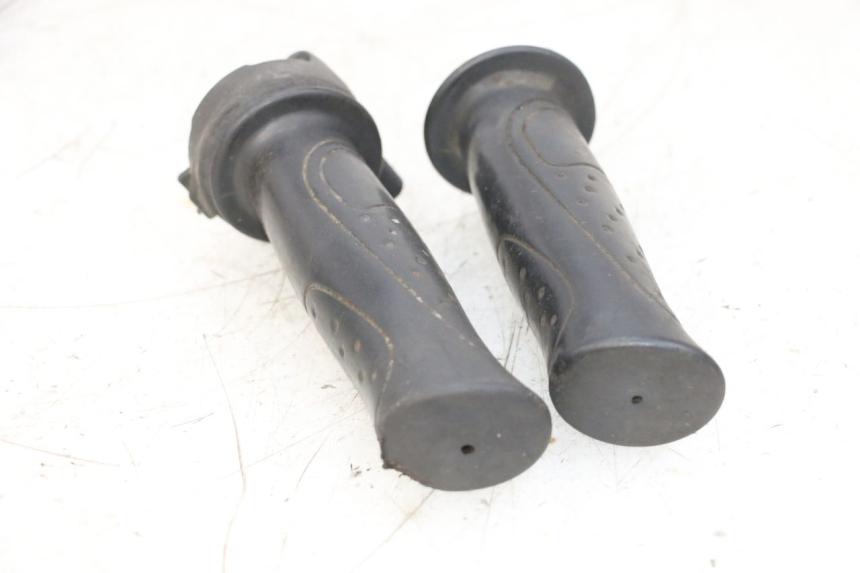 photo de MANOPOLE DELL'ACCELERATORE SYM ORBIT 2 4T 50 (2008 - 2017) - Vista d'insieme del prodotto