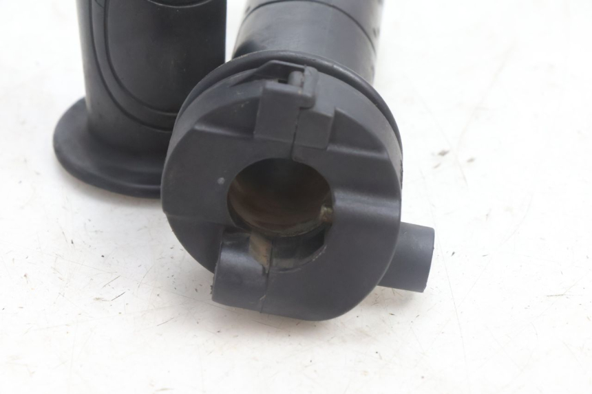 photo de MANOPOLE DELL'ACCELERATORE SYM ORBIT 2 4T 50 (2008 - 2017) - Dettaglio del componente