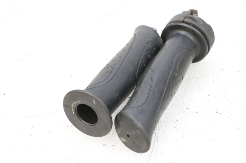 photo de ACCELERATORE SYM ORBIT 2 50 (2008 - 2014) - Dettagli dei punti di fissaggio