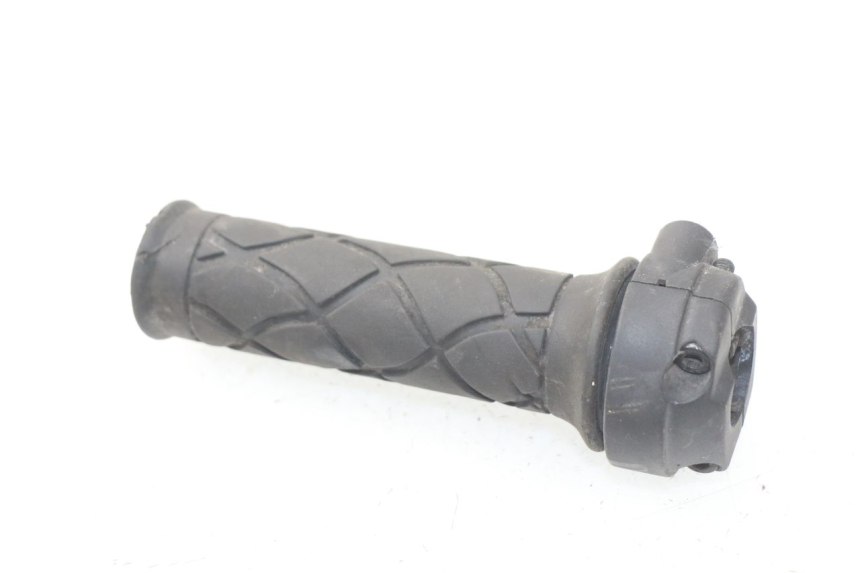 photo de Manopola dell'acceleratore MBK OVETTO 4T 50 (2008 - 2016) - Zoom sullo stato d'uso