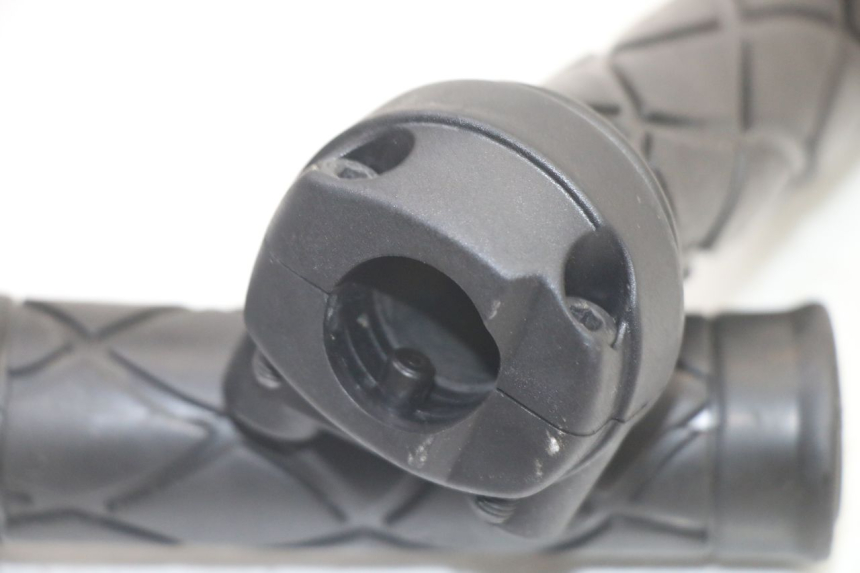 photo de Manopola dell'acceleratore MBK OVETTO 4T 50 (2008 - 2016) - Altra angolazione