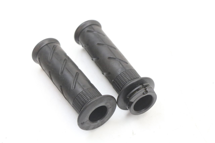 photo de MANOPOLE DELL'ACCELERATORE HONDA PCX (JF28) 125 (2009 - 2011) - Vista principale