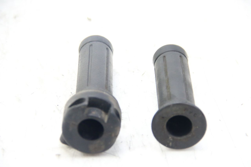 photo de MANOPOLE DELL'ACCELERATORE HONDA PES PS I 125 (2006 - 2012) - Zoom sullo stato d'uso