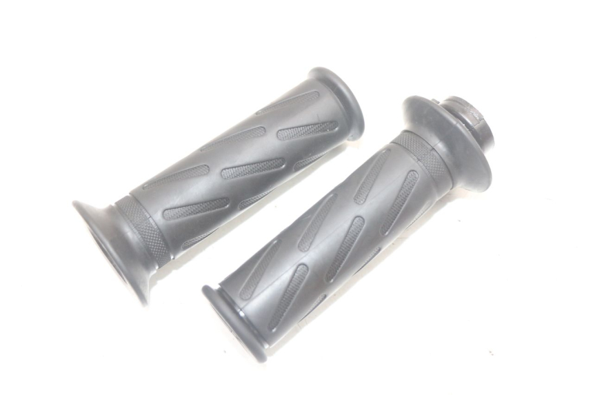 photo de ACCELERATORE PEUGEOT STREETZONE 4T 50 (2018 - 2023) - Altra angolazione