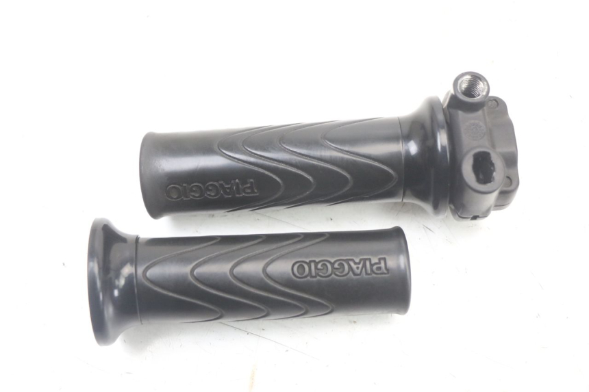 photo de ACCELERATORE PIAGGIO LIBERTY IGET 4T 50 (2021 - 2025) - Altra angolazione