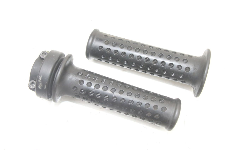 photo de MANOPOLE DELL'ACCELERATORE PIAGGIO MP3 LT 400 (2007 - 2012) - Vista principale