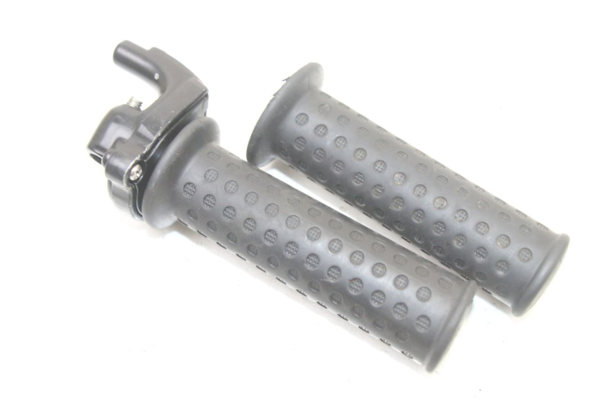 photo de MANOPOLE DELL'ACCELERATORE PIAGGIO ZIP 2T 50 (2009 - 2019) - Dettaglio del componente
