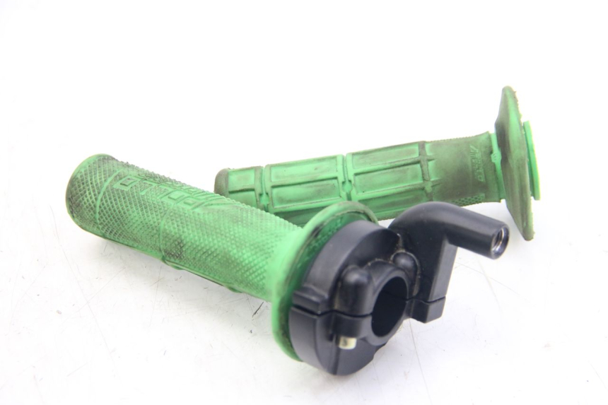 photo de MANOPOLE DELL'ACCELERATORE APOLLO RFZ 150 - Zoom sullo stato d'uso