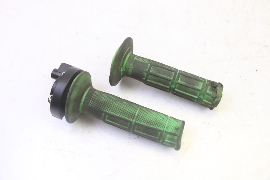 photo de MANOPOLE DELL'ACCELERATORE APOLLO RFZ 125 - Vista d'insieme del prodotto