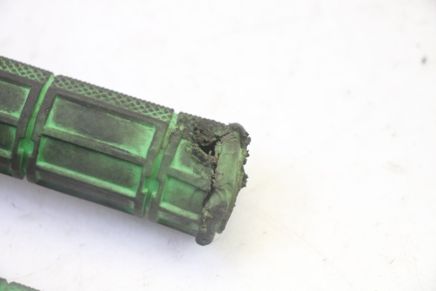 photo de MANOPOLE DELL'ACCELERATORE APOLLO RFZ 125 - Dettagli dei punti di fissaggio