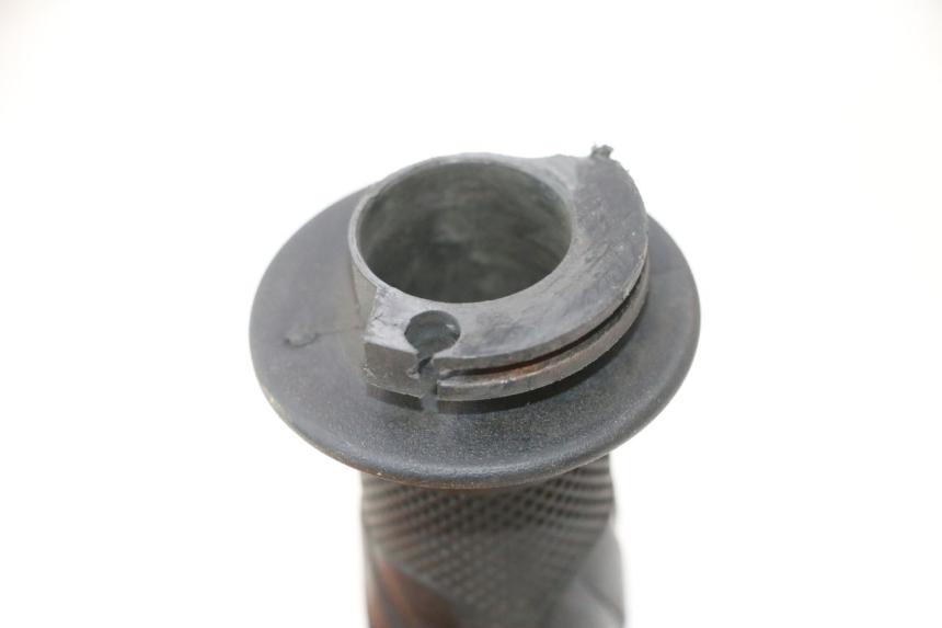 photo de MANIGLIA DELL'ACCELERATORE TNT MOTOR ROMA 10' 2T 50 (2011 - 2018) - Altra angolazione