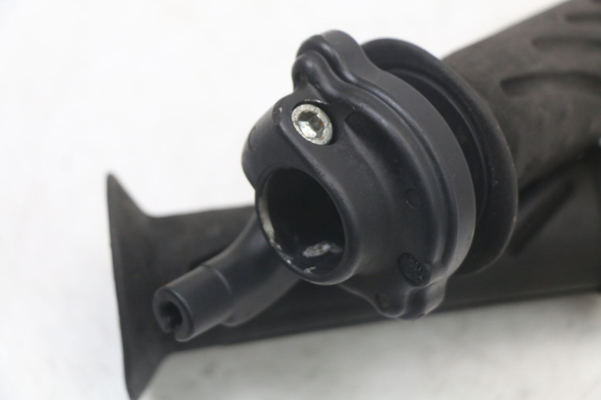 photo de ACCELERATORE GILERA RUNNER LC 50 (1997 - 1998) - Zoom sullo stato d'uso