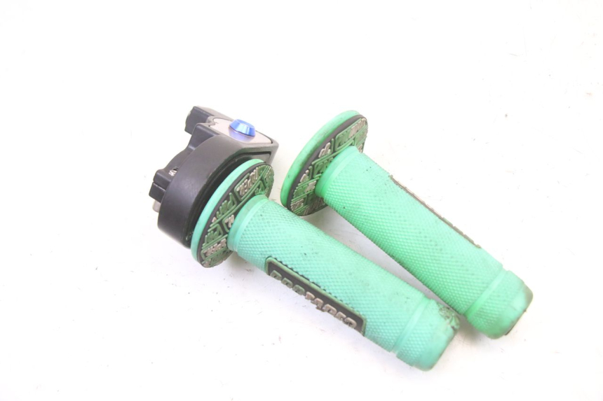 photo de MANOPOLE DELL'ACCELERATORE APOLLO RXF 125 - Zoom sullo stato d'uso