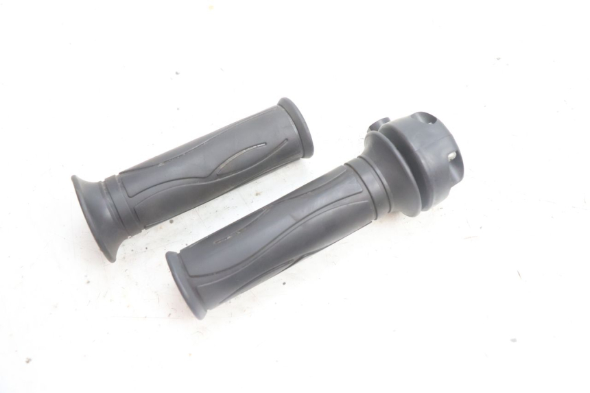 photo de ACCELERATORE JM MOTORS SANTANA EVO 50 (2024 - 2026) - Altra angolazione