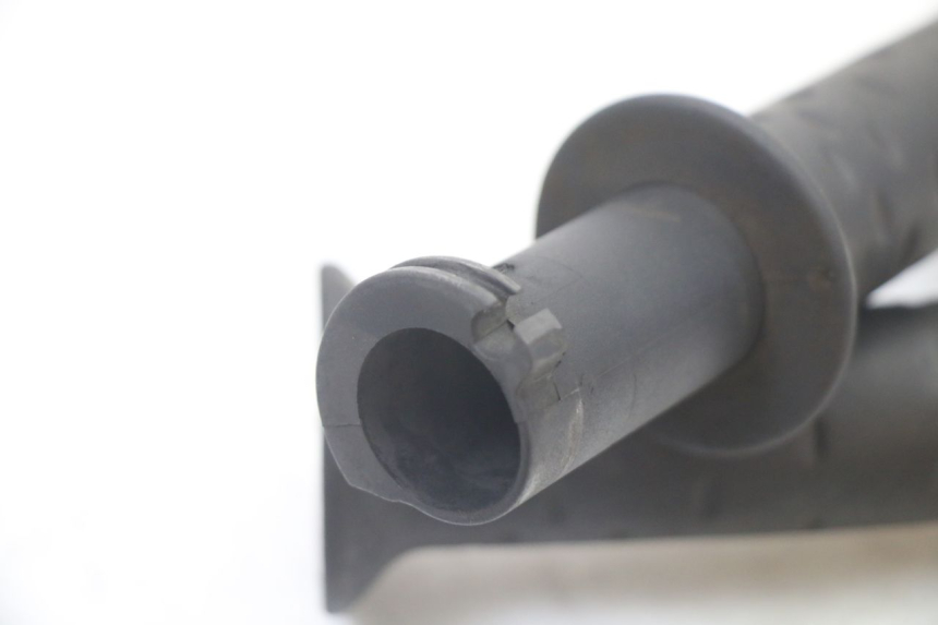 photo de ACCELERATORE APRILIA SCARABEO GT TOURING 125 (1999 - 2005) - Dettaglio del componente