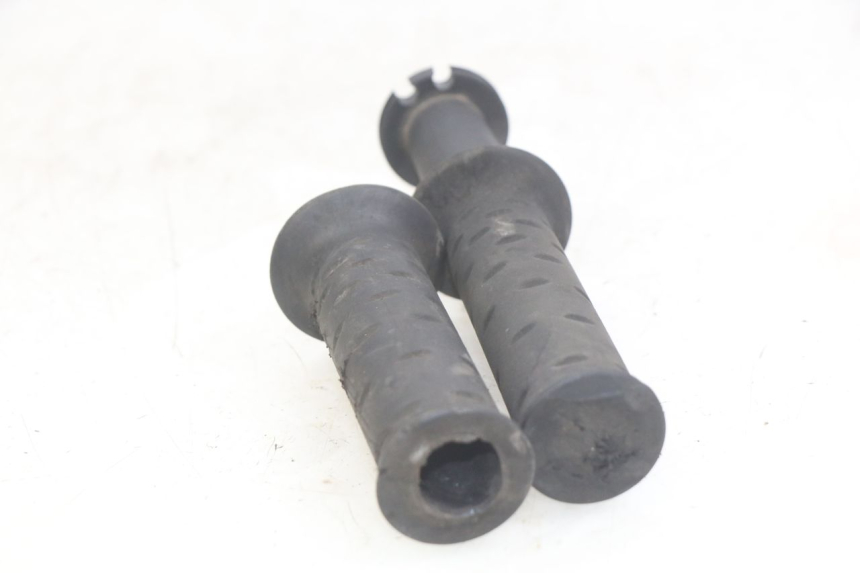 photo de MANOPOLE DELL'ACCELERATORE APRILIA SCARABEO LIGHT 125 (2007 - 2011) - Dettaglio del componente