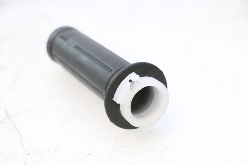 photo de MANOPOLE DELL'ACCELERATORE HONDA SCV LEAD 100 (2003 - 2007) - Zoom sullo stato d'uso