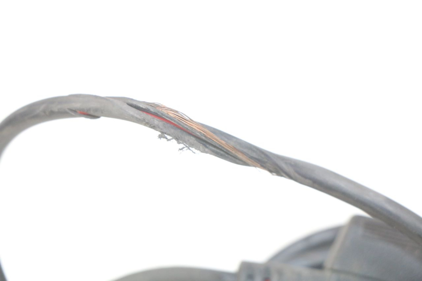 photo de MANOPOLE DELL'ACCELERATORE SUZUKI SIXTEEN 125 (2008 - 2010) - Primo piano tecnico