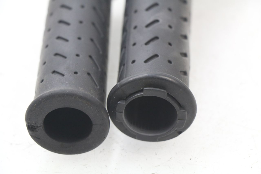 photo de ACCELERATORE TRIUMPH SPEED TRIPLE 1050 (2005 - 2007) - Altra angolazione