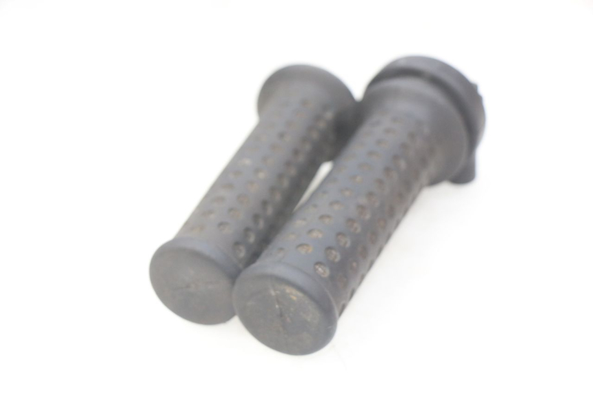 photo de MANOPOLE DELL'ACCELERATORE APRILIA SR 2T 50 (2018 - 2022) - Primo piano tecnico