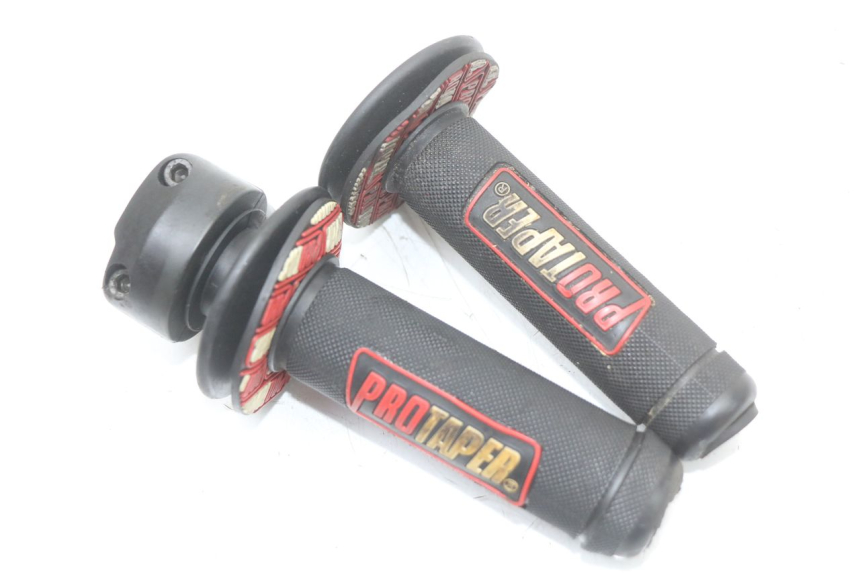 photo de ACCELERATORE APRILIA SR CARB LC 2T 50 (2004 - 2012) - Zoom sullo stato d'uso