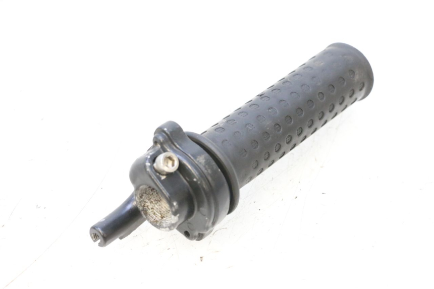 photo de ACCELERATORE APRILIA SR MOTARD 50 (2012 - 2018) - Primo piano tecnico