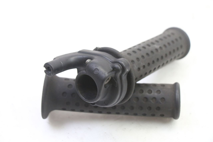 photo de ACCELERATORE PIAGGIO SUPER LX 125 (2000 - 2003) - Zoom sullo stato d'uso