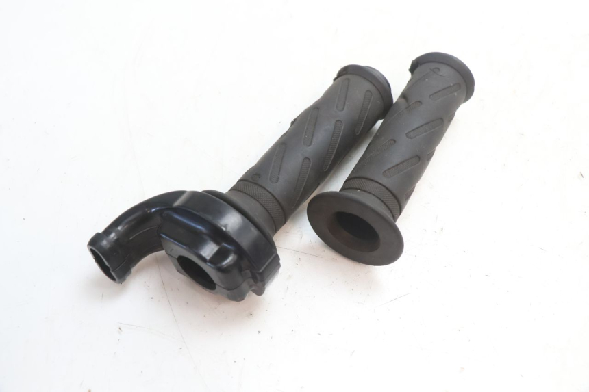 photo de ACCELERATORE SUZUKI SV S 650 (2003 - 2009) - Dettaglio del componente