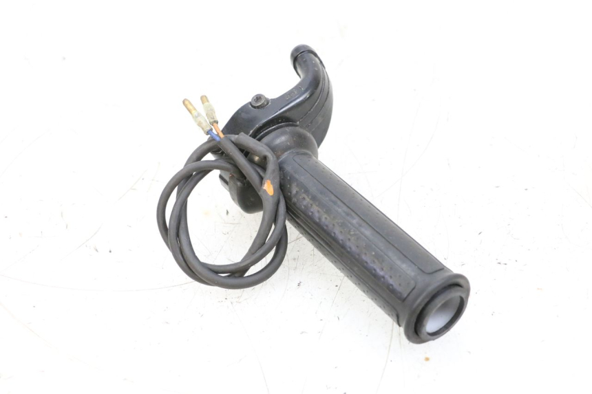 photo de ACCELERATORE YAMAHA TDM ABS 900 (2002 - 2014) - Zoom sullo stato d'uso