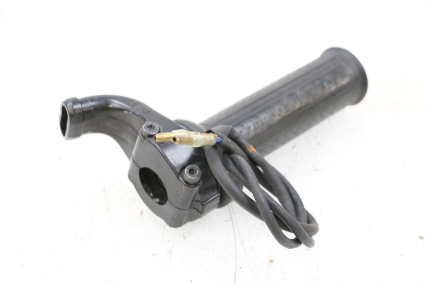 photo de ACCELERATORE YAMAHA TDM ABS 900 (2002 - 2014) - Altra angolazione