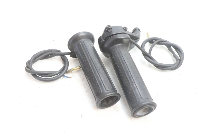 photo de ACCELERATORE YAMAHA TDM ABS 900 (2002 - 2014) - Dettaglio del componente