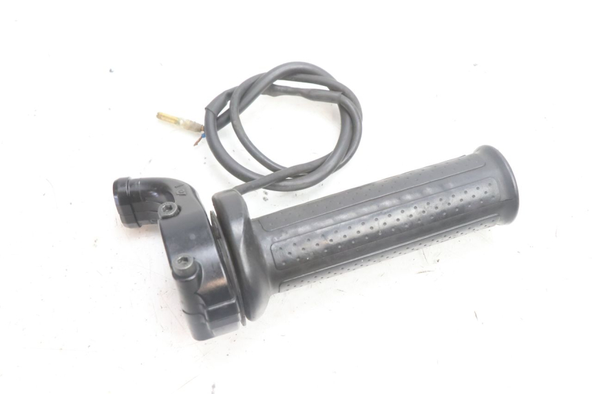 photo de ACCELERATORE YAMAHA TDM ABS 900 (2002 - 2014) - Altra angolazione