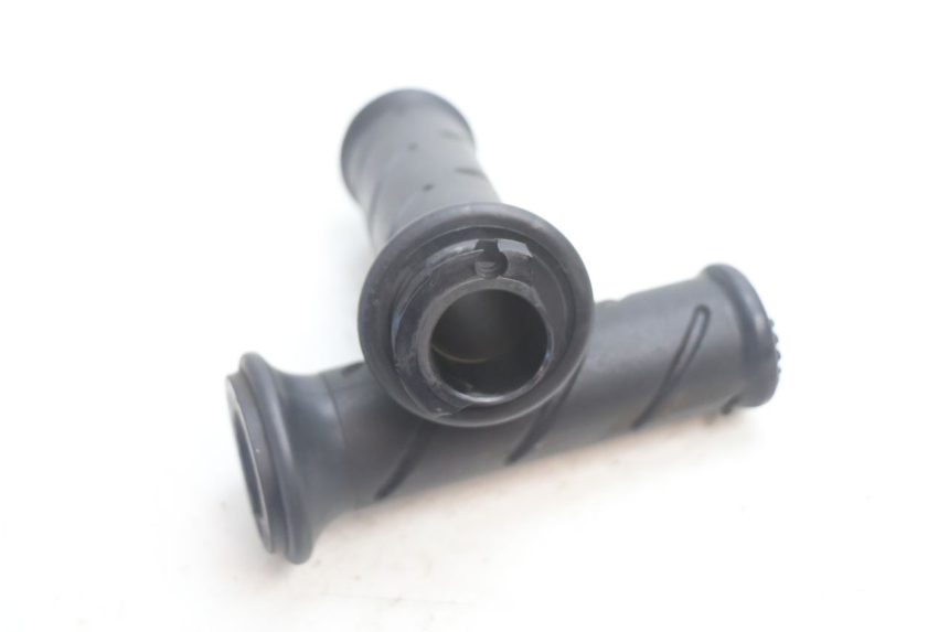 photo de ACCELERATORE PEUGEOT TREKKER TKR 50 (2005 - 2014) - Zoom sullo stato d'uso