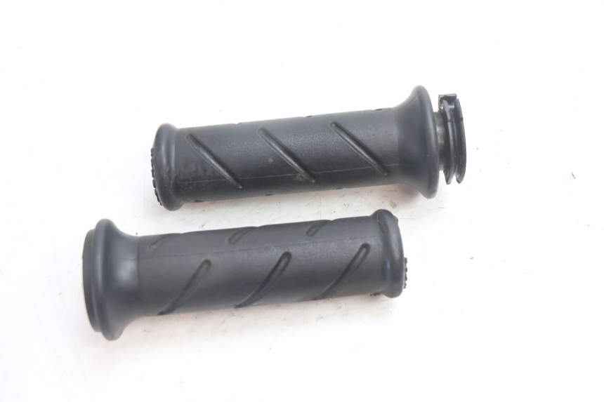 photo de ACCELERATORE PEUGEOT TREKKER TKR 50 (2005 - 2014) - Altra angolazione