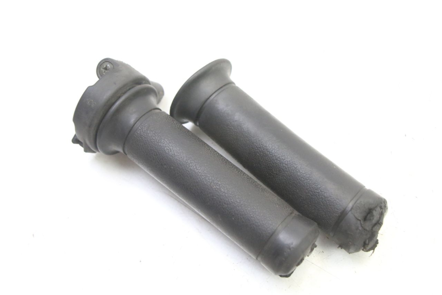 photo de MANOPOLE DELL'ACCELERATORE PEUGEOT TWEET 4T 50 (2014 - 2019) - Zoom sullo stato d'uso