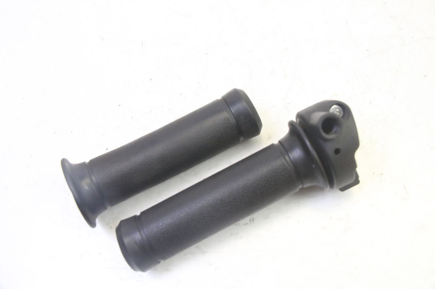 photo de ACCELERATORE PEUGEOT TWEET PRO CARGO 50 (2018 - 2022) - Altra angolazione