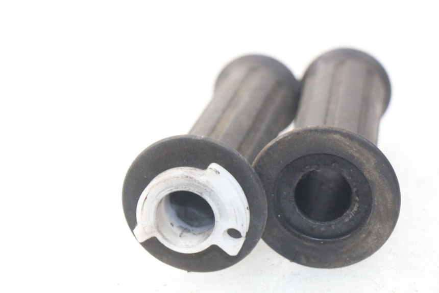 photo de Manopola dell'acceleratore SUZUKI UC EPICURO 125 (1999 - 2003) - Dettaglio del componente