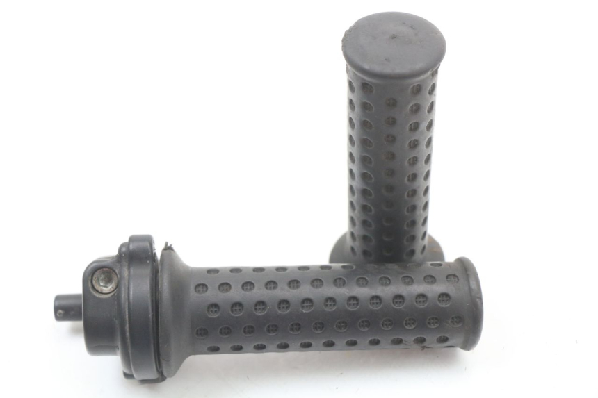 photo de MANOPOLE DELL'ACCELERATORE PIAGGIO VESPA LX 2T 50 (2005 - 2013) - Dettaglio del componente
