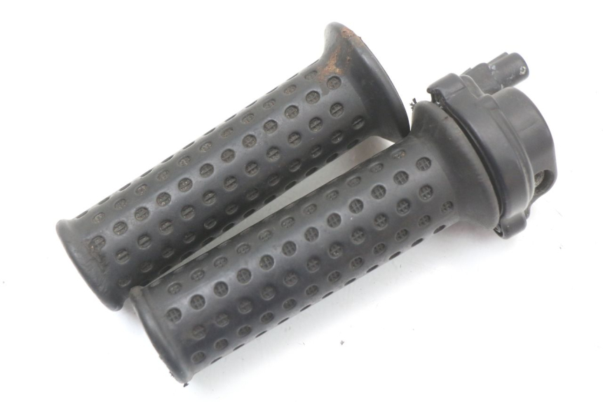 photo de MANOPOLE DELL'ACCELERATORE PIAGGIO VESPA LX 2T 50 (2005 - 2013) - Primo piano tecnico