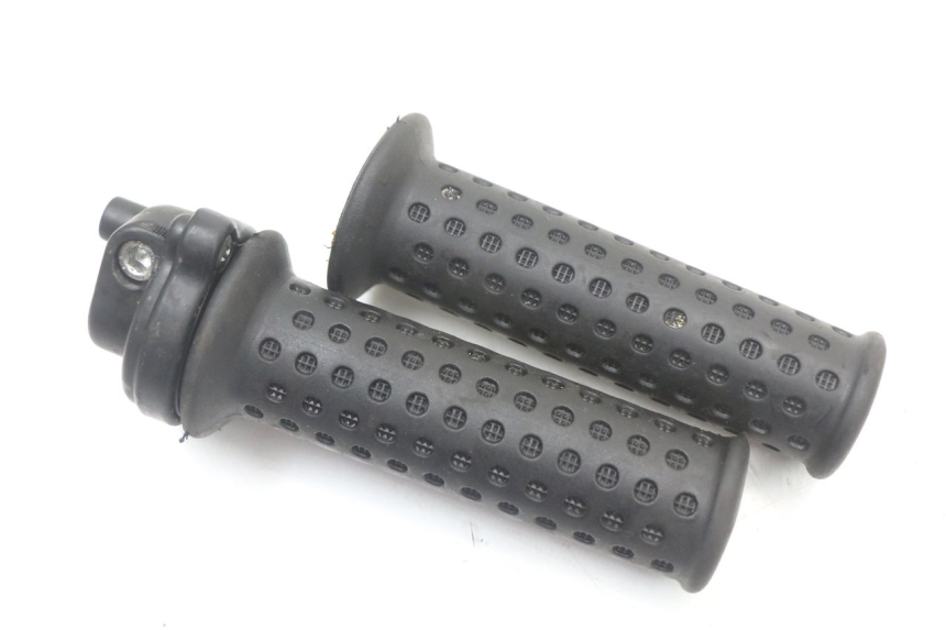 photo de ACCELERATORE PIAGGIO VESPA LX 125 (2005 - 2010) - Altra angolazione