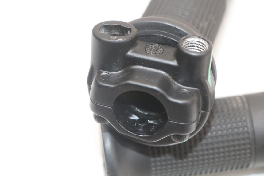 photo de ACCELERATORE PIAGGIO VESPA PRIMAVERA 4T 50 (2021 - 2024) - Vista d'insieme del prodotto