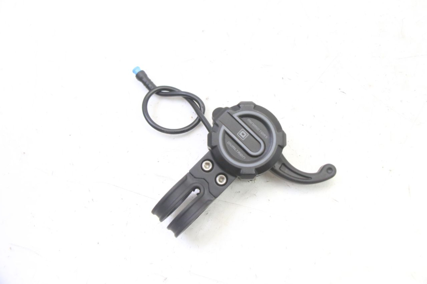 photo de MANIGLIA DELL'ACCELERATORE DUALTRON VICTOR LIMITED 1 - Vista principale